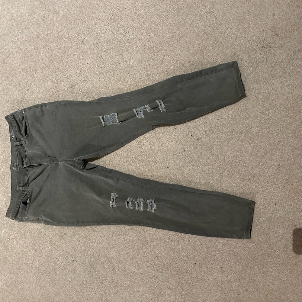 a.n.a Green Skinny Jeans with Tapered Legs